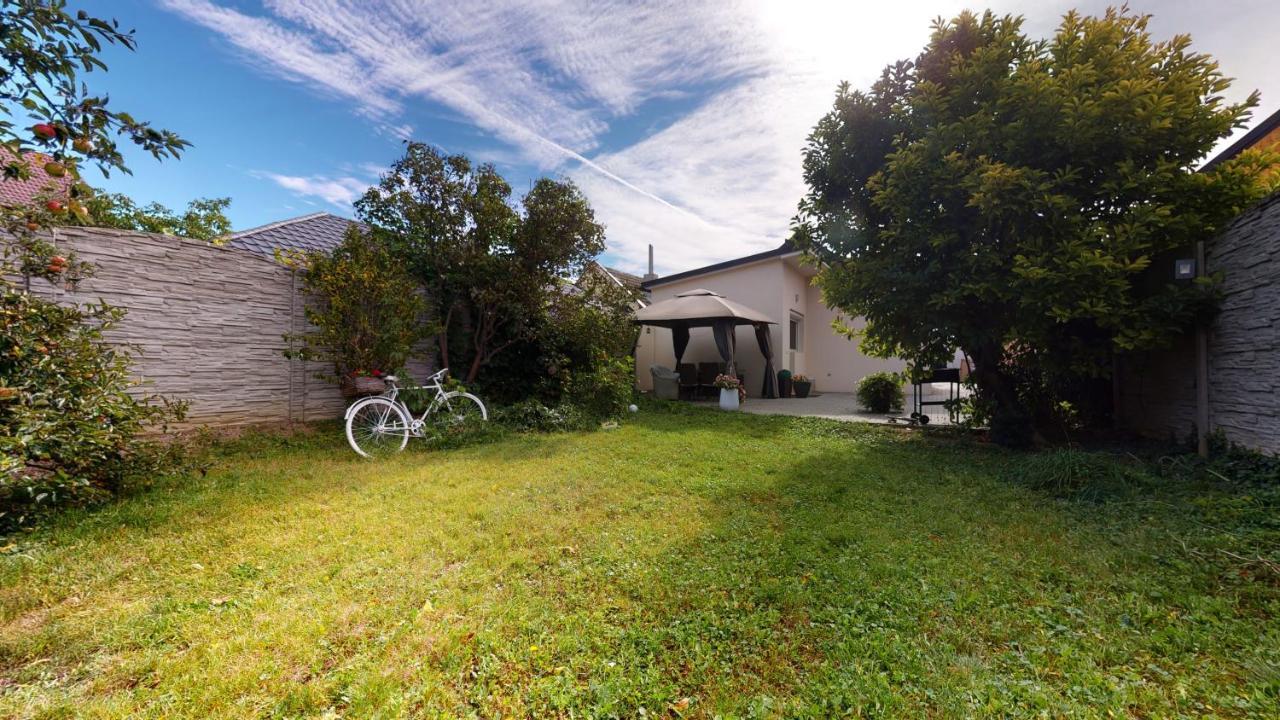 Alia House With Garden In Piestany Villa Eksteriør bilde