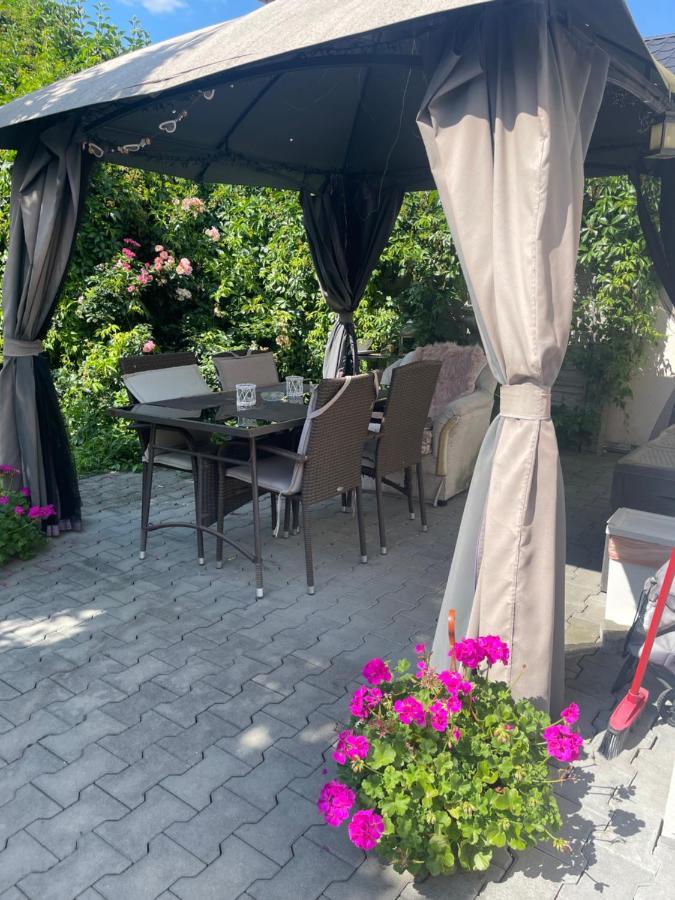 Alia House With Garden In Piestany Villa Eksteriør bilde